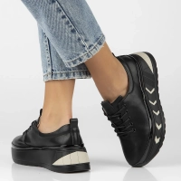 Černé kožené sneakersy Filippo DP6427/25 BK
