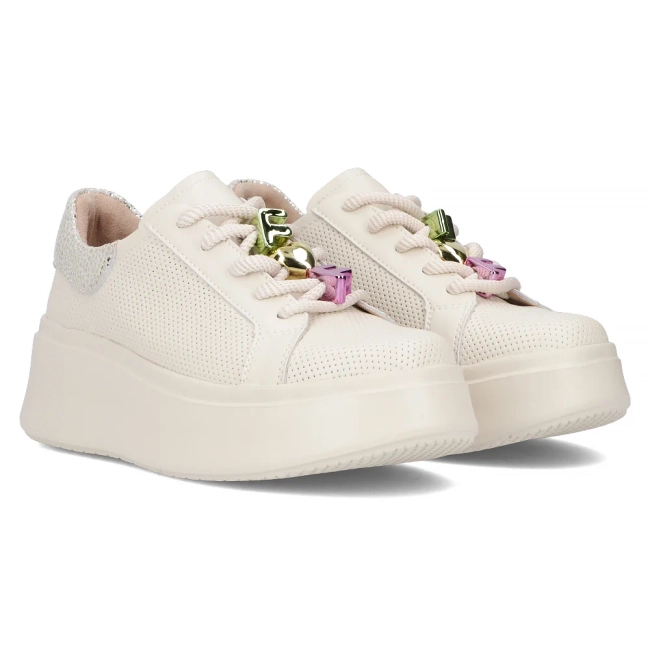 Béžové kožené sneakersy Filippo DP6793/25 BE