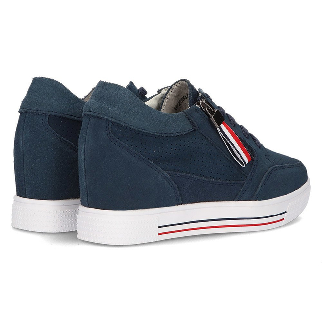 Tmavě modré kožené sneakersy na klínku Filippo DP2350/21 NV