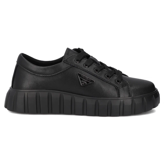 Černé kožené sneakersy Filippo DP4670/25 BK