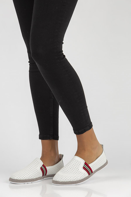 Bílé kožené polobotky Filippo DP2309/21 WH