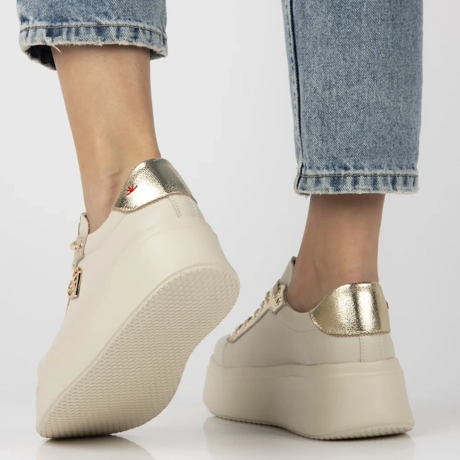 Béžové kožené sneakersy Filippo DP6792/25 BE